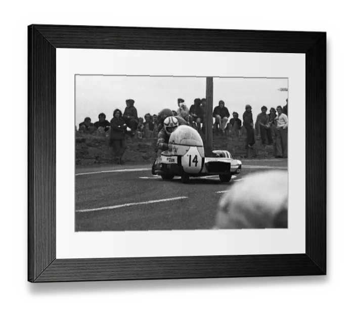 Framed Print : Graham Hilditch & Vince Biggs (Imp) 1974 Southern 100 Framed Print : Graham Hilditch & Vince Biggs (Imp) 1974 Southern 100