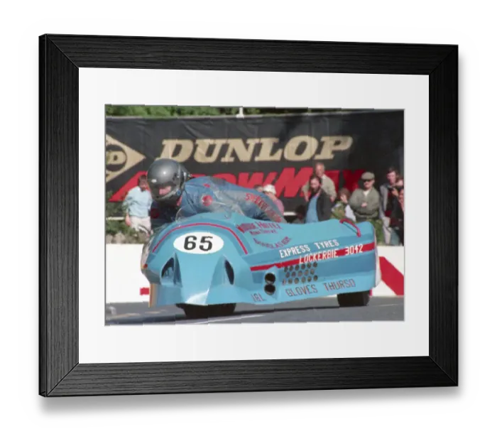 Framed Print : David Low & Janet Low (Suzuki) 1987 Sidecar TT Framed Print : David Low & Janet Low (Suzuki) 1987 Sidecar TT