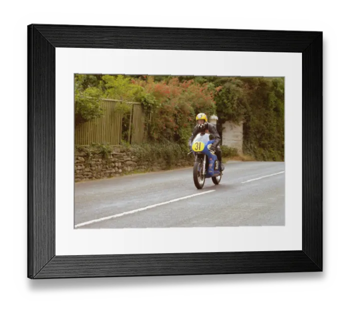 Framed Print : Mick Hemmings (McIntyre Matchless) 2003 Senior Classic Manx Grand Prix Framed Print : Mick Hemmings (McIntyre Matchless) 2003 Senior Classic Manx Grand Prix