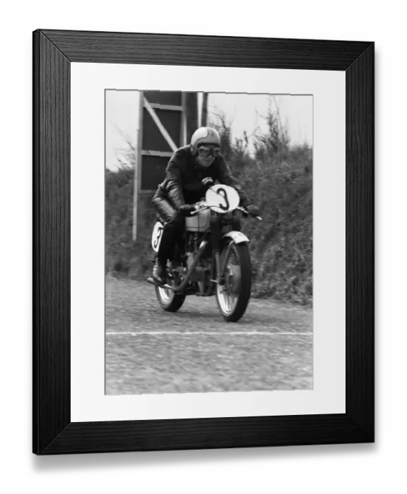 Framed Print : Bob Taylor (Velocette) 1970 Jurby Road Framed Print : Bob Taylor (Velocette) 1970 Jurby Road