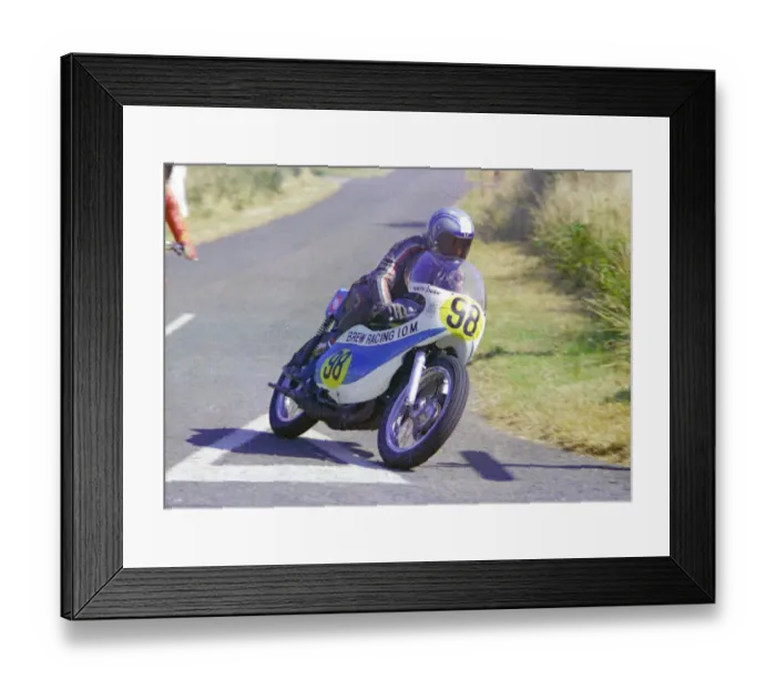 Framed Print : Monty Swann (Suzuki) 1976 Jurby Road Framed Print : Monty Swann (Suzuki) 1976 Jurby Road