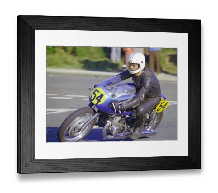Framed Print : Peter Quirk (Suzuki) 1976 Jurby Road Framed Print : Peter Quirk (Suzuki) 1976 Jurby Road