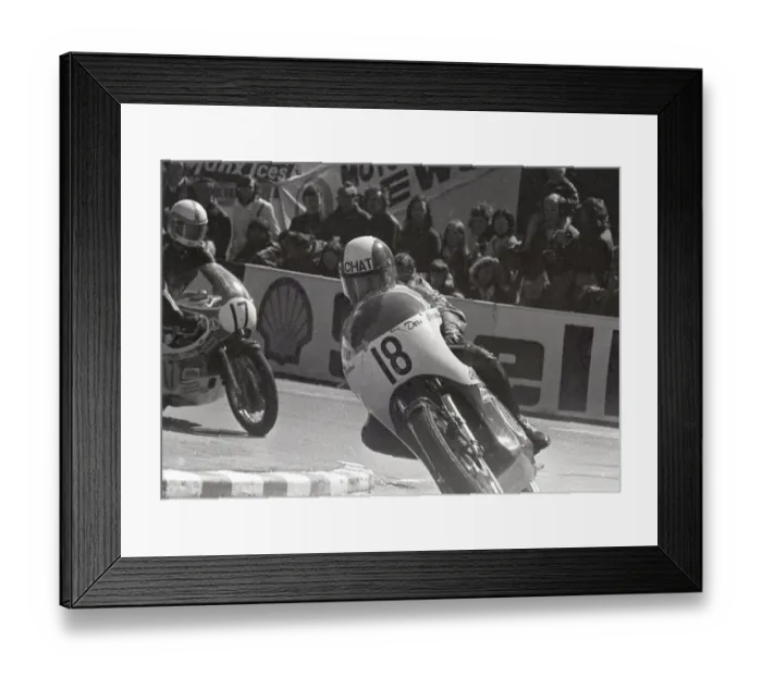 Framed Print : Derek Chatterton & Bill Smith (Yamaha) 1974 Senior TT Framed Print : Derek Chatterton & Bill Smith (Yamaha) 1974 Senior TT