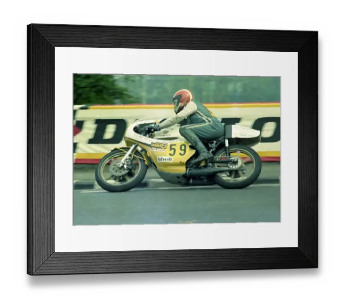 Framed Print : Jim Scott (Anderson Yamaha) 1976 Senior TT Framed Print : Jim Scott (Anderson Yamaha) 1976 Senior TT