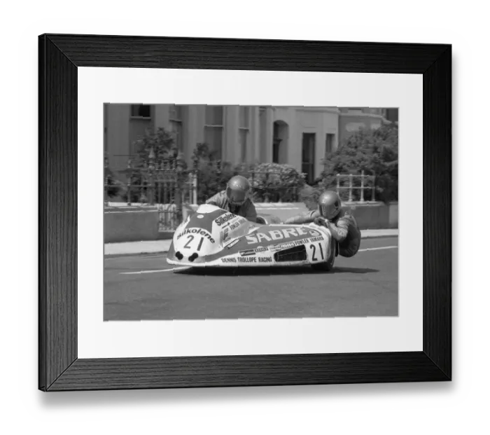 Framed Print : Barry Brindley & Chris Jones (Sabre) 1984 Sidecar TT Framed Print : Barry Brindley & Chris Jones (Sabre) 1984 Sidecar TT