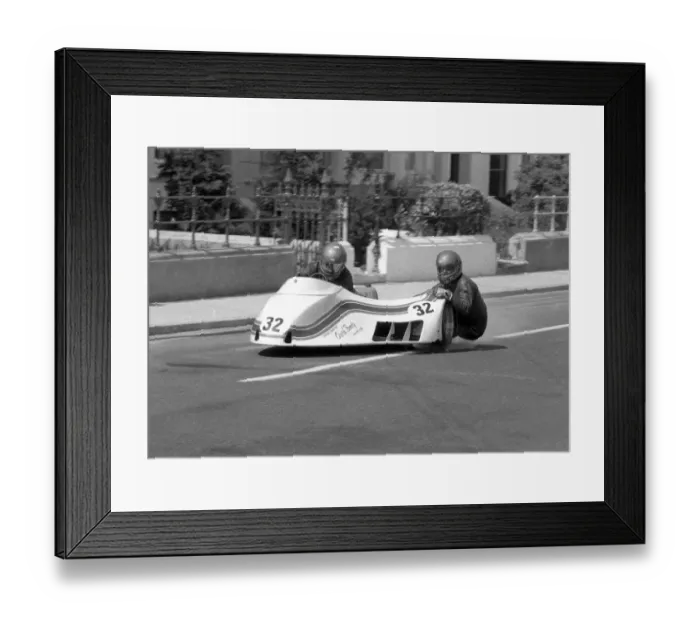 Framed Print : Tim Eade & Chris Plant (Quirk Yamaha) 1984 Sidecar TT