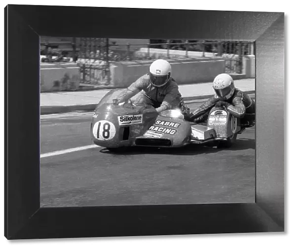 Dave Saville & Dave Hall (Sabre) 1984 Sidecar TT