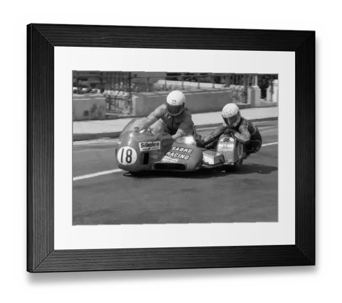 Framed Print : Dave Saville & Dave Hall (Sabre) 1984 Sidecar TT Framed Print : Dave Saville & Dave Hall (Sabre) 1984 Sidecar TT