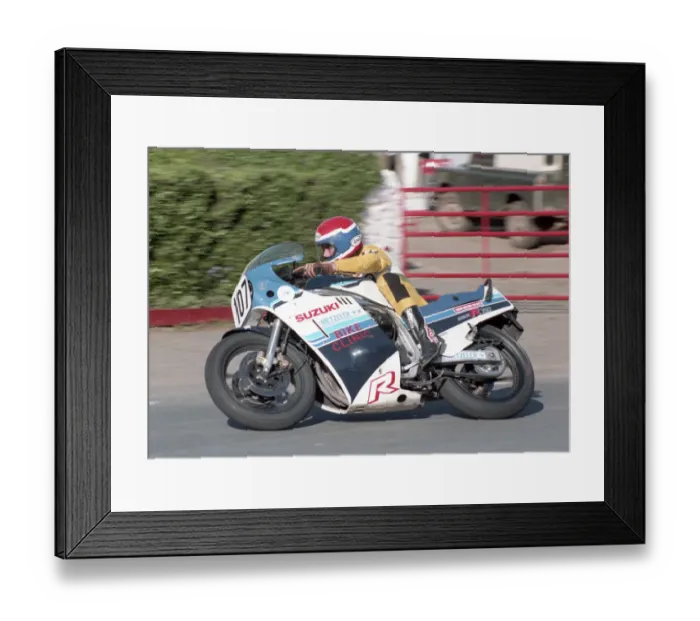 Framed Print : Glenn Wiliams (Suzuki) 1985 Formula One TT Framed Print : Glenn Wiliams (Suzuki) 1985 Formula One TT