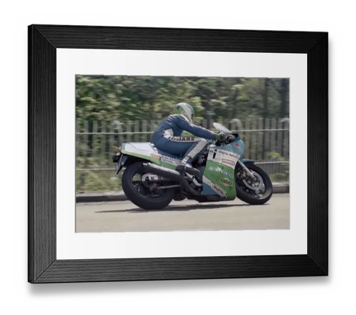 Framed Print : John Williams (Suzuki) 1986 Production B TT Framed Print : John Williams (Suzuki) 1986 Production B TT