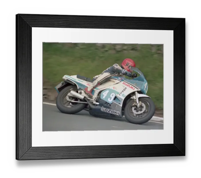 Framed Print : Nigel Bryan (Suzuki) 1986 Production B TT Framed Print : Nigel Bryan (Suzuki) 1986 Production B TT