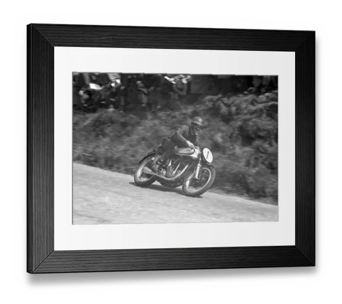 Framed Print : Tony McAlpine (Norton) 1953 Senior TT Framed Print : Tony McAlpine (Norton) 1953 Senior TT