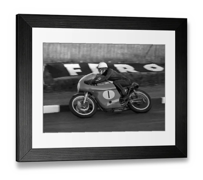 Framed Print : Joe Dunphy (Beart Norton) 1966 Senior TT Framed Print : Joe Dunphy (Beart Norton) 1966 Senior TT