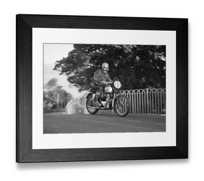 Framed Print : Peter Crebbin (Triumph) 1949 Senior Clubman TT Framed Print : Peter Crebbin (Triumph) 1949 Senior Clubman TT