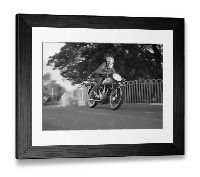 Framed Print : Ross Porter (BSA) 1949 Junior Clubman TT Framed Print : Ross Porter (BSA) 1949 Junior Clubman TT