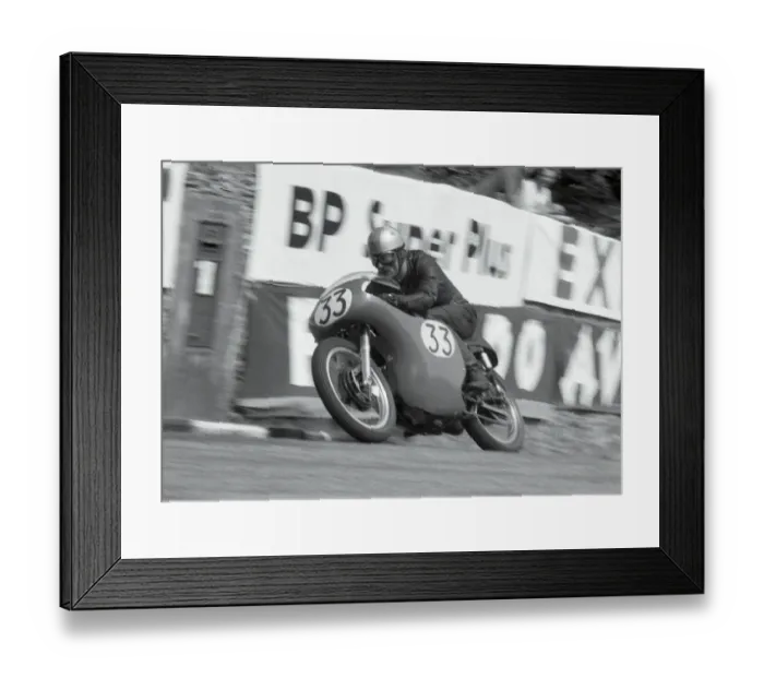 Framed Print : Louis Carr (Matchless) 1960 Senior TT Framed Print : Louis Carr (Matchless) 1960 Senior TT