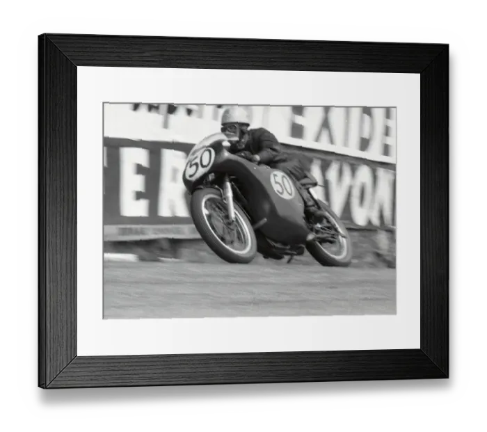 Framed Print : Joe Wright (Norton) 1960 Senior TT Framed Print : Joe Wright (Norton) 1960 Senior TT