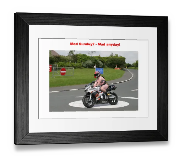Framed Print : Mad Sunday - Mad anyday Framed Print : Mad Sunday - Mad anyday