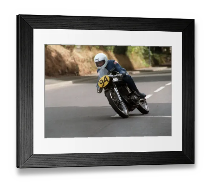 Framed Print : Roger Ashby (Norton) 1995 Senior Classic Manx Grand Prix Framed Print : Roger Ashby (Norton) 1995 Senior Classic Manx Grand Prix
