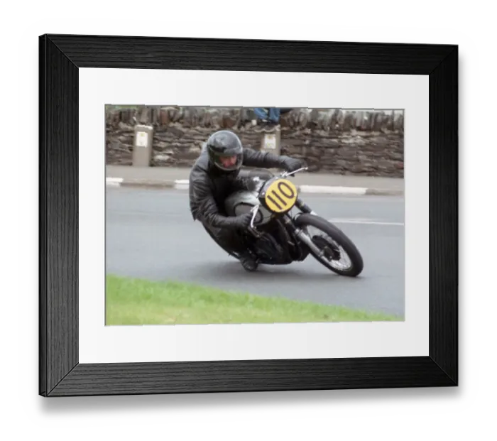Framed Print : Andy Spencer (Norton) 1996 Senior Classic Manx Grand Prix Framed Print : Andy Spencer (Norton) 1996 Senior Classic Manx Grand Prix