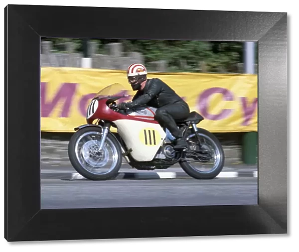 Roy Buckwell (Norton) 1967 Senior Manx Grand Prix