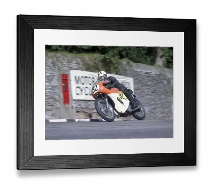 Framed Print : David Miller (TNS) 1967 Senior Manxc Grand Prix Framed Print : David Miller (TNS) 1967 Senior Manxc Grand Prix