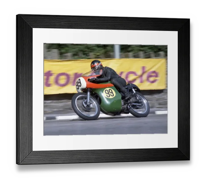 Framed Print : Michael Broad (Norton) 1967 Senior Manx Grand Prix Framed Print : Michael Broad (Norton) 1967 Senior Manx Grand Prix