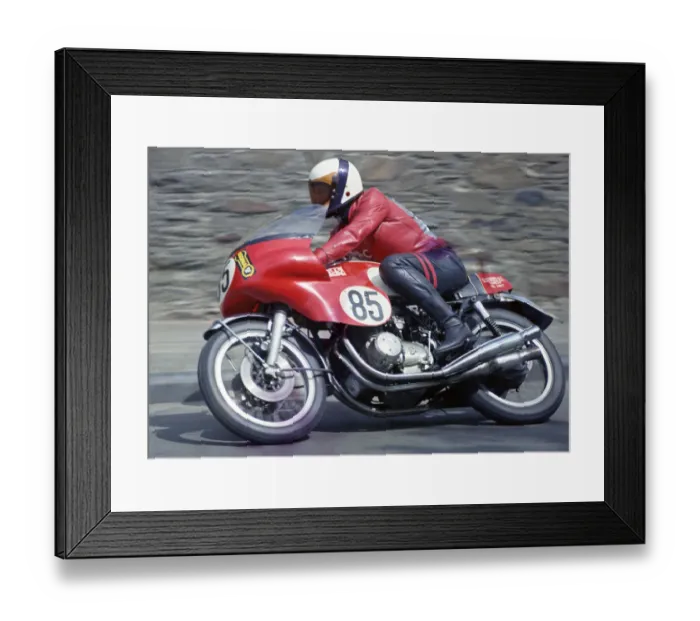 Framed Print : Dennis McMillan (Daytona Honda) 1974 Formula 750 TT