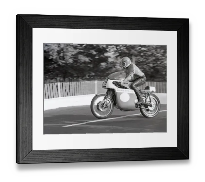 Framed Print : Malcolm Lucas (Bee Bee BSA) 1975 Classic TT Framed Print : Malcolm Lucas (Bee Bee BSA) 1975 Classic TT