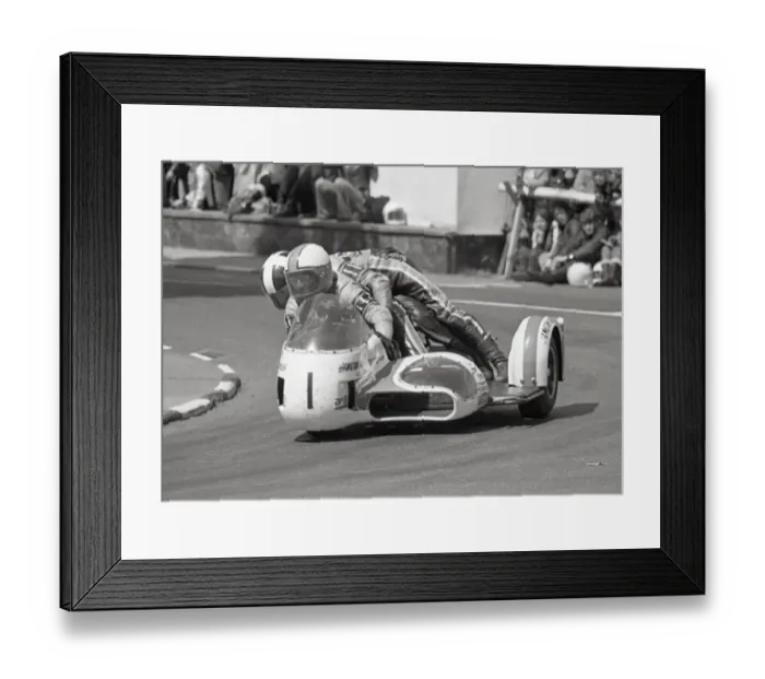 Framed Print : Mac Hobson & Gordon Russell (Yamaha) 1975 500 Sidecar TT Framed Print : Mac Hobson & Gordon Russell (Yamaha) 1975 500 Sidecar TT