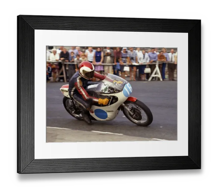 Framed Print : Phil Landeg (Yamaha) 1975 Junior Manx Grand Prix Framed Print : Phil Landeg (Yamaha) 1975 Junior Manx Grand Prix