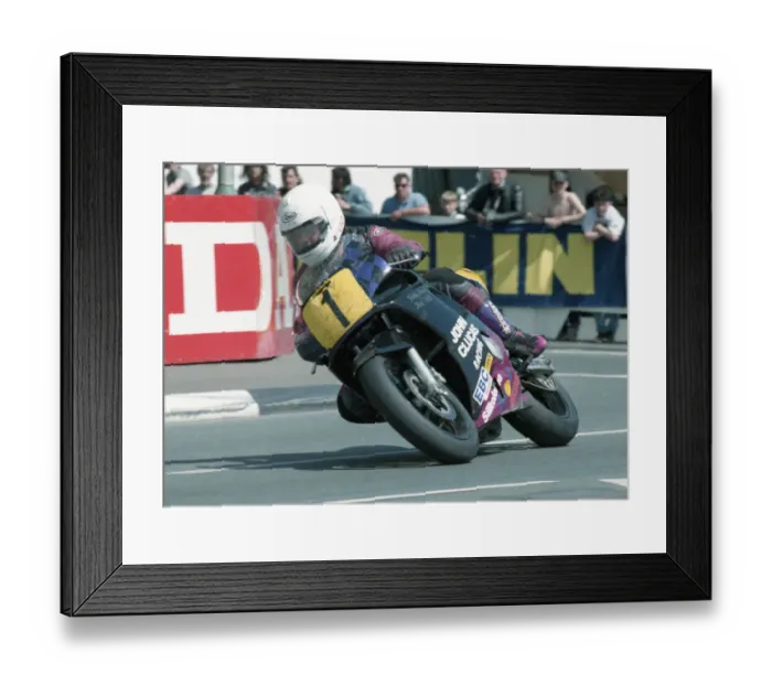 Framed Print : Bob Jackson (Clucas Honda) 1994 Supersport 600 TT Framed Print : Bob Jackson (Clucas Honda) 1994 Supersport 600 TT