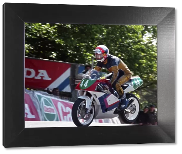 Tony Shortland (Yamaha) 1994 Junior TT