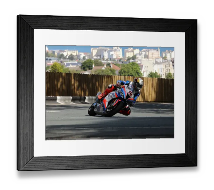 Framed Print : Peter Hickman (BMW) 2019 Superstock TT Framed Print : Peter Hickman (BMW) 2019 Superstock TT