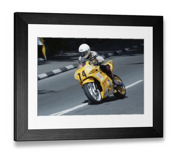 Framed Print : John Hepburn (Honda) 1994 Supersport 600 TT Framed Print : John Hepburn (Honda) 1994 Supersport 600 TT