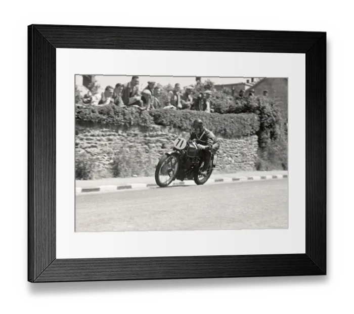 Framed Print : Bob Walker (Velocette) 1951 Senior TT Framed Print : Bob Walker (Velocette) 1951 Senior TT