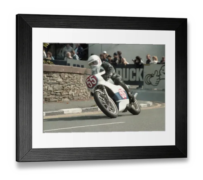 Framed Print : Martin Jennings (Yamaha) 1984 Newcomers Manx Grand Prix Framed Print : Martin Jennings (Yamaha) 1984 Newcomers Manx Grand Prix