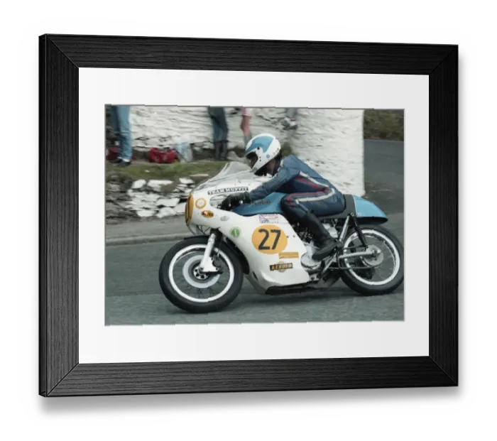 Framed Print : Richard Stott (Norton) 1984 Senior Manx Grand Prix Framed Print : Richard Stott (Norton) 1984 Senior Manx Grand Prix