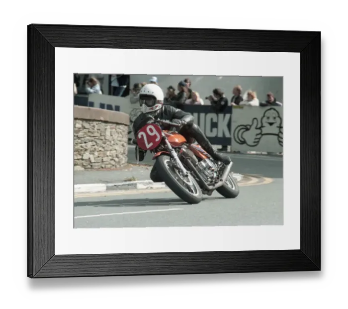 Framed Print : Frank Chapman (Laverda) 1984 Newcomers Manx Grand Prix Framed Print : Frank Chapman (Laverda) 1984 Newcomers Manx Grand Prix