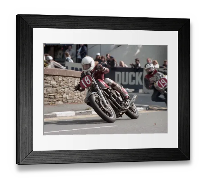 Framed Print : Chris Bray (Yamaha) 1984 Newcomers Manx Grand Prix Framed Print : Chris Bray (Yamaha) 1984 Newcomers Manx Grand Prix