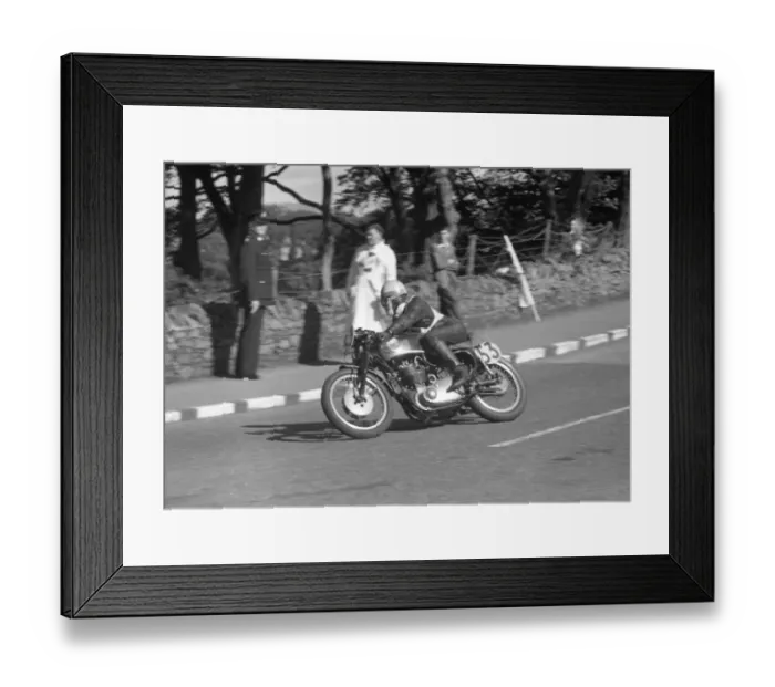 Framed Print : Derek Woodman (BSA) 1958 Junior Manx Grand Prix Framed Print : Derek Woodman (BSA) 1958 Junior Manx Grand Prix