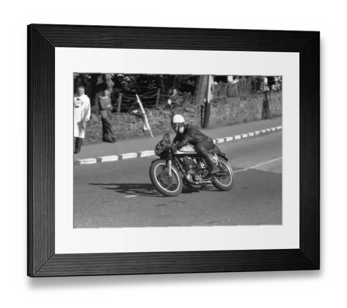 Framed Print : Brian Carr (Norton) 1958 Junior Manx Grand Prix