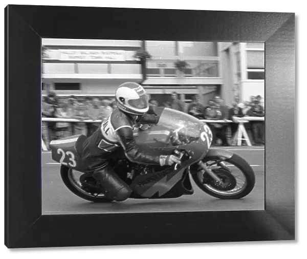 Derek Bell (Yamaha) 1983 Lightweight Manx Grand Prix