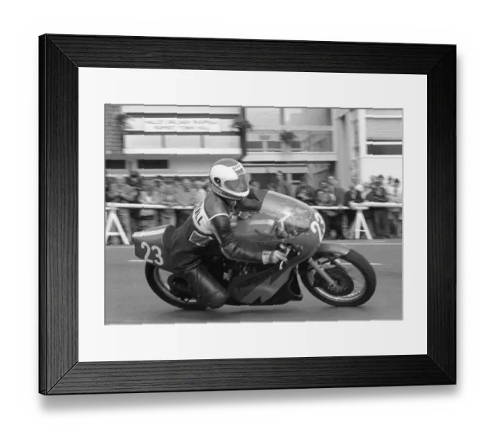Framed Print : Derek Bell (Yamaha) 1983 Lightweight Manx Grand Prix Framed Print : Derek Bell (Yamaha) 1983 Lightweight Manx Grand Prix