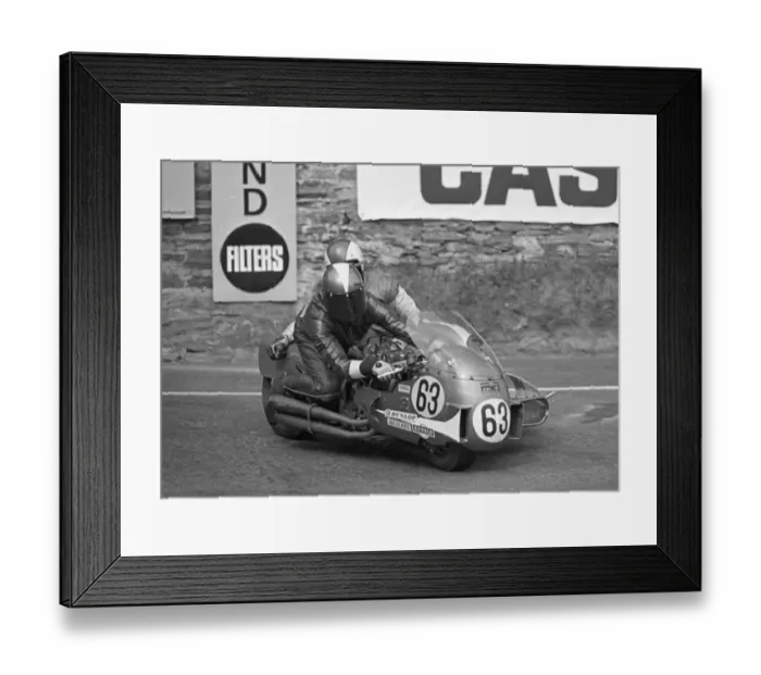 Framed Print : Ian McDonald & Hugh Sanderson (Weslake) 1975 Sidecar 1000 TT Framed Print : Ian McDonald & Hugh Sanderson (Weslake) 1975 Sidecar 1000 TT