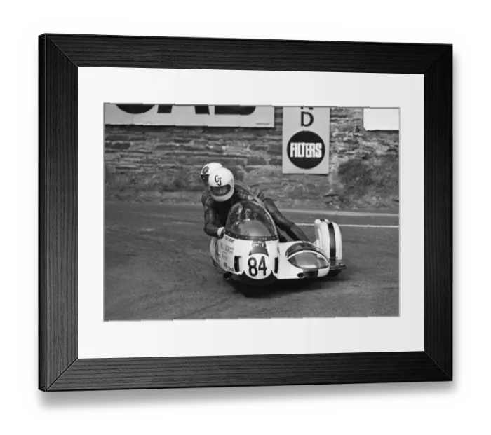 Framed Print : Colin Jacobs & Dave Saunders (BSA) 1975 Sidecar 1000 TT Framed Print : Colin Jacobs & Dave Saunders (BSA) 1975 Sidecar 1000 TT