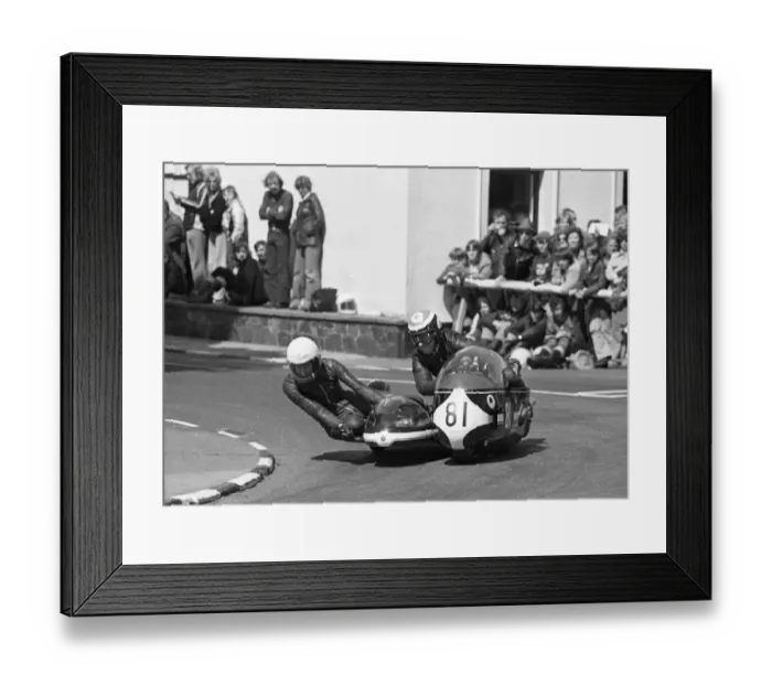 Framed Print : Dave Dickinson & Bill Mathews (BMW) 1975 Sidecar 500 TT Framed Print : Dave Dickinson & Bill Mathews (BMW) 1975 Sidecar 500 TT