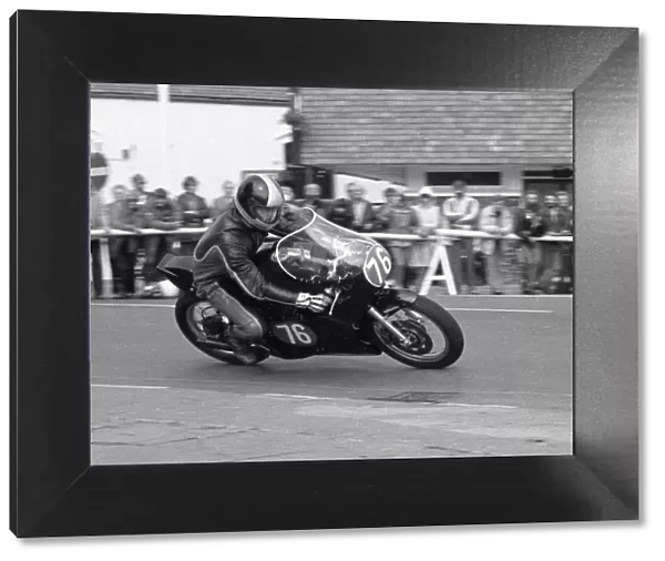 Mick Robinson (Yamaha) 1983 Lightweight Manx Grand Prix
