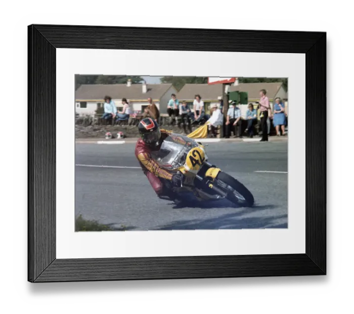Framed Print : Andy Cooper (Yamaha) 1981 Senior Manx Grand Prix Framed Print : Andy Cooper (Yamaha) 1981 Senior Manx Grand Prix