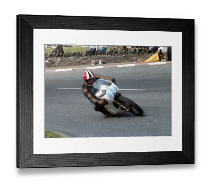 Framed Print : Pat McLaughlin (Yamaha) 1981 Junior Manx Grand Prix Pat McLaughlin (Yamaha Framed Print : Pat McLaughlin (Yamaha) 1981 Junior Manx Grand Prix Pat McLaughlin (Yamaha